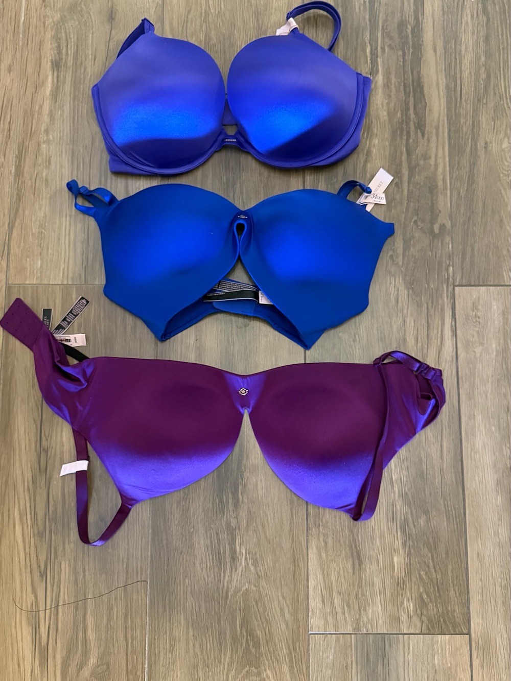 Victoria's Secret Smooth T-Shirt Bras in Blue and Purple Set